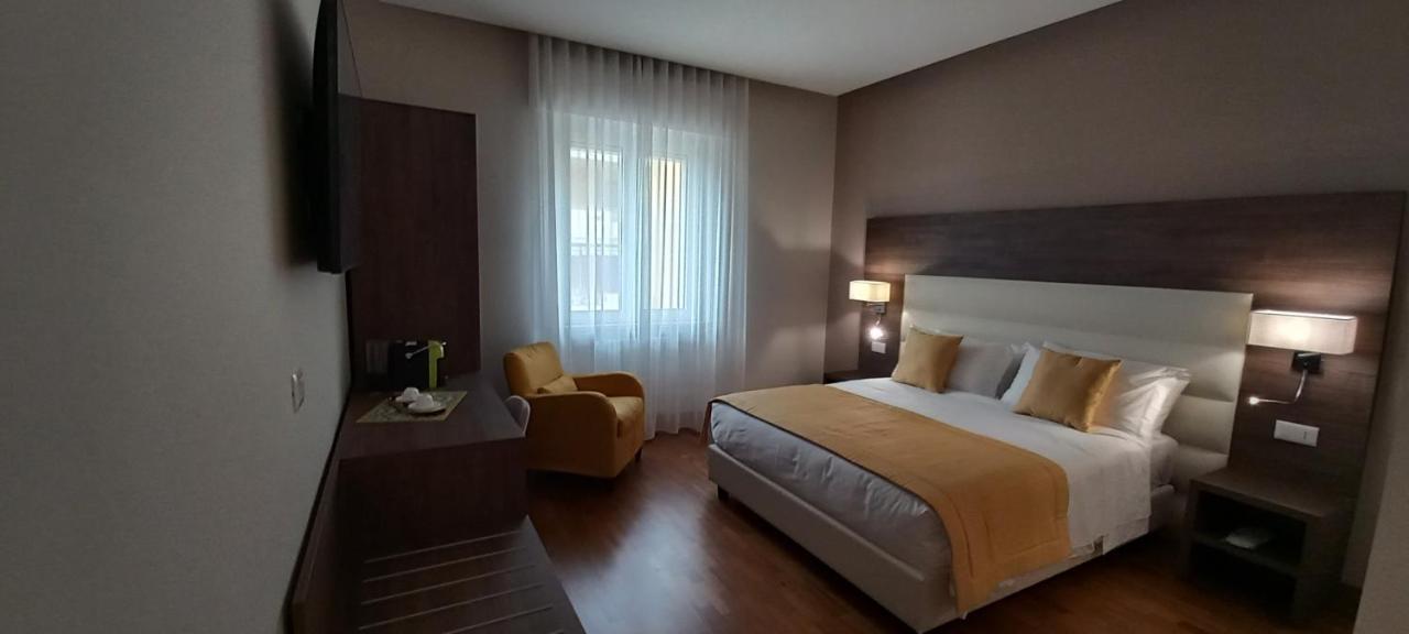 Orchid Luxury Suite Пескара Экстерьер фото