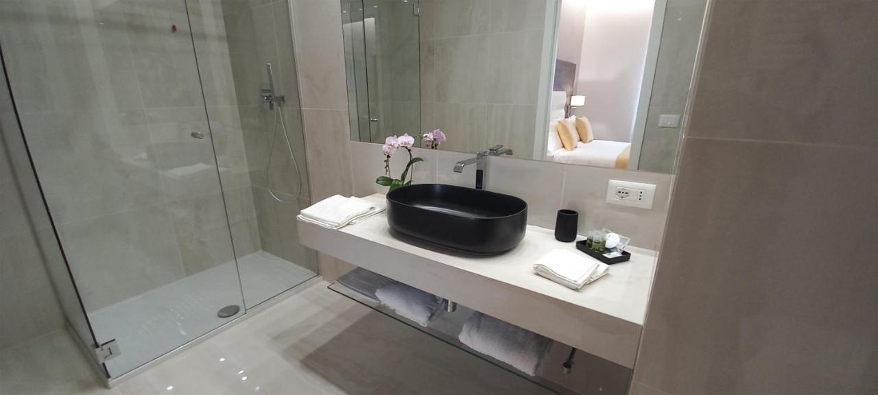 Orchid Luxury Suite Пескара Экстерьер фото