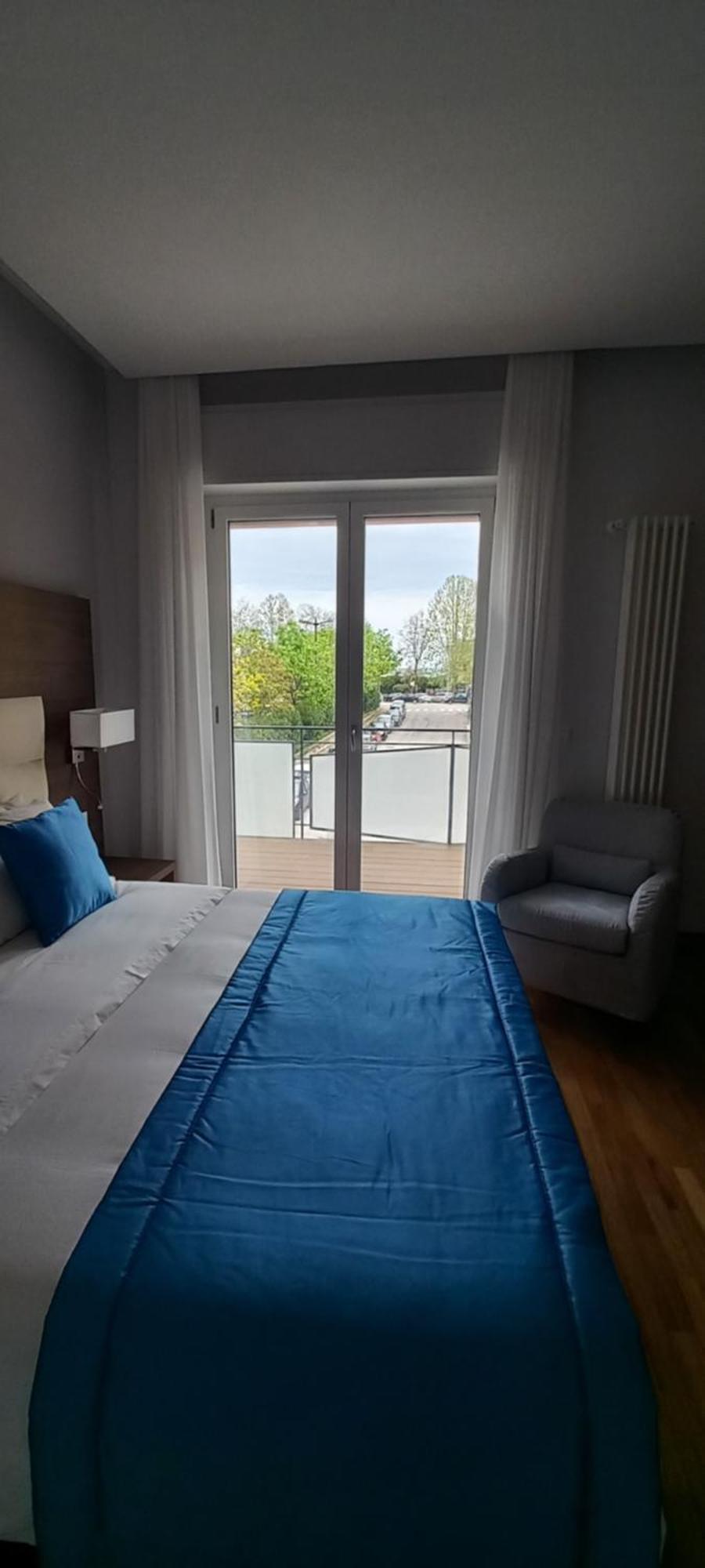 Orchid Luxury Suite Пескара Номер фото