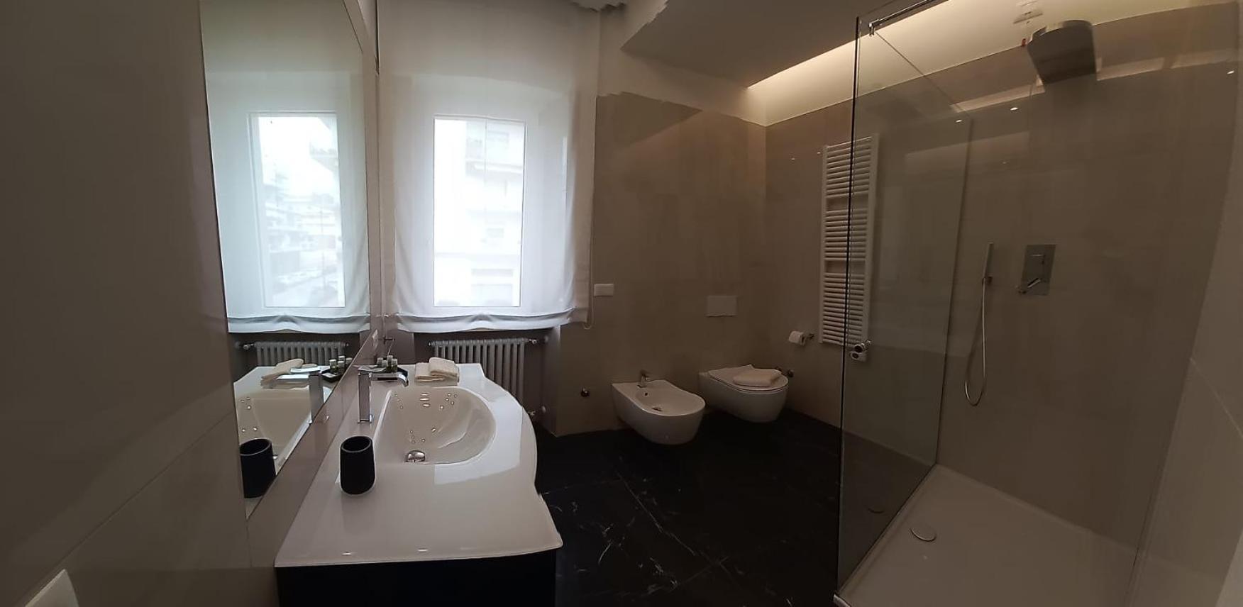 Orchid Luxury Suite Пескара Экстерьер фото